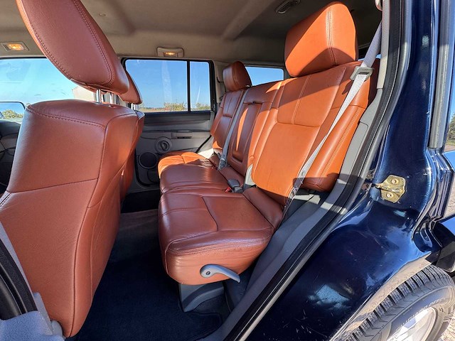 2006 jeep commander - afbeelding 16 van  30