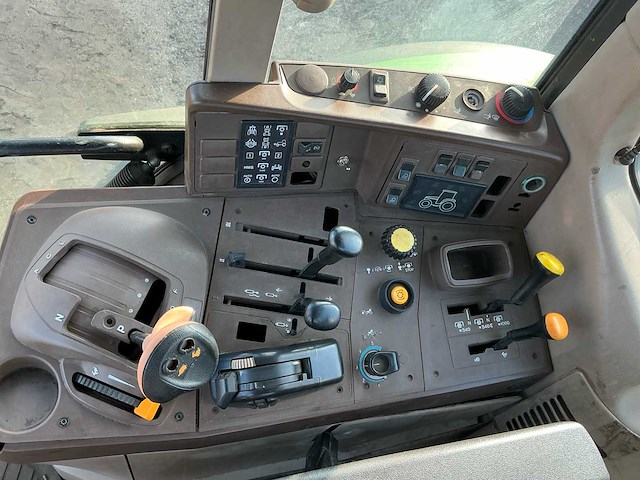 2006 john deere 6220 vierwielaangedreven landbouwtractor - afbeelding 15 van  29