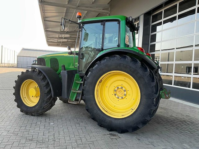 2006 john deere 6820 vierwielaangedreven landbouwtractor - afbeelding 4 van  28