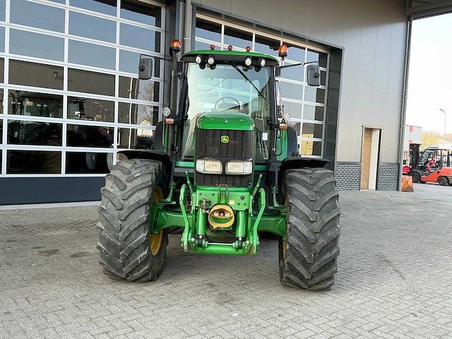 2006 john deere 6820 vierwielaangedreven landbouwtractor - afbeelding 11 van  28