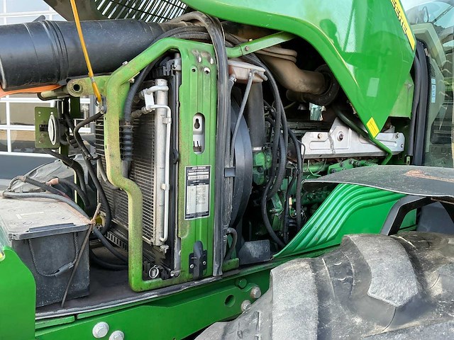 2006 john deere 6820 vierwielaangedreven landbouwtractor - afbeelding 24 van  28