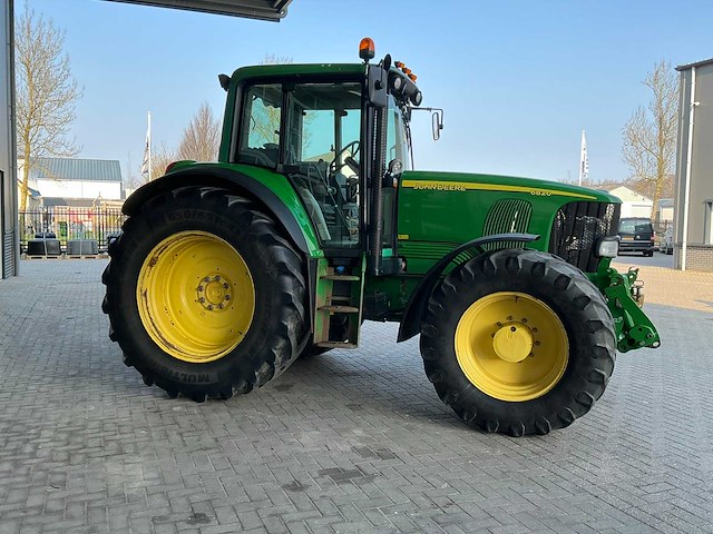 2006 john deere 6820 vierwielaangedreven landbouwtractor - afbeelding 26 van  28
