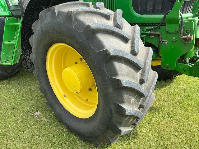 2006 john deere 6820 vierwielaangedreven landbouwtractor - afbeelding 10 van  31