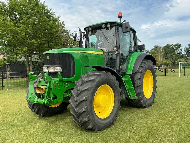 2006 john deere 6820 vierwielaangedreven landbouwtractor - afbeelding 1 van  31