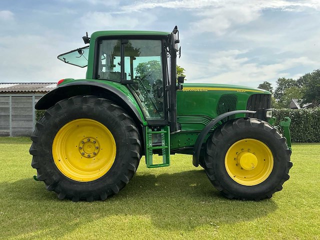 2006 john deere 6820 vierwielaangedreven landbouwtractor - afbeelding 28 van  31