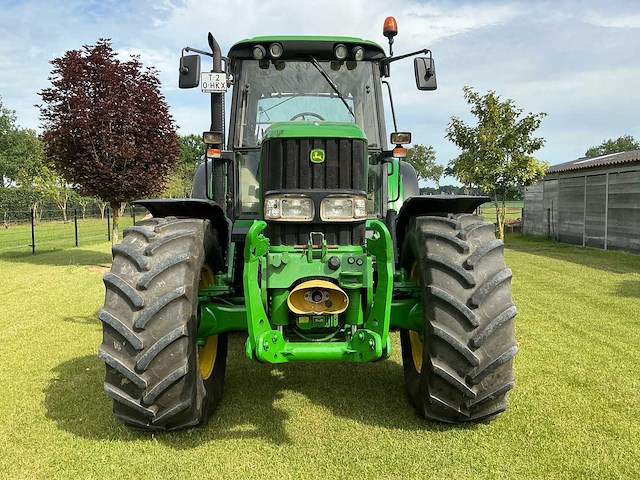 2006 john deere 6820 vierwielaangedreven landbouwtractor - afbeelding 30 van  31