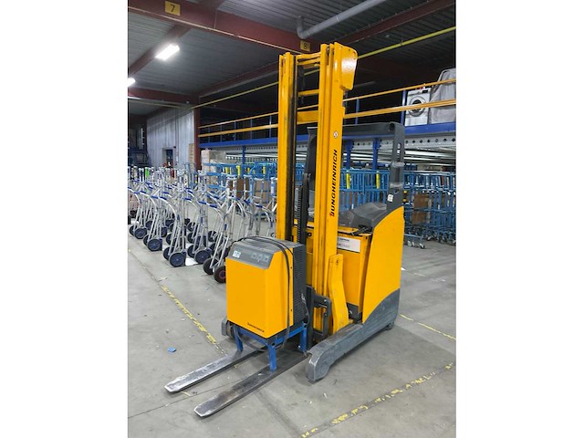 2006 jungheinrich etv110 reachtruck - afbeelding 8 van  13