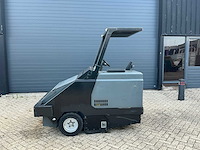 2006 karcher powerbosch sw6 zelfrijdende veegmachine - afbeelding 30 van  31