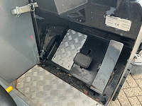 2006 karcher powerbosch sw6 zelfrijdende veegmachine - afbeelding 7 van  25