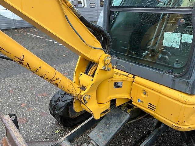 2006 komatsu pc35mr-2 midigraafmachine - afbeelding 11 van  31