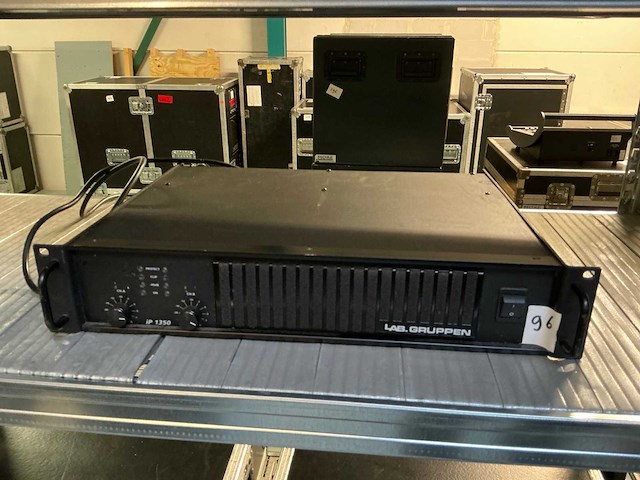 2006 labgruppen ip1350 versterker - afbeelding 1 van  3
