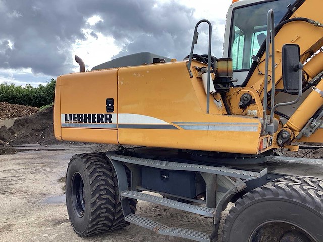2006 liebherr a 900 c banden graafmachine - afbeelding 19 van  36