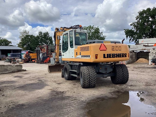 2006 liebherr a 900 c banden graafmachine - afbeelding 31 van  36