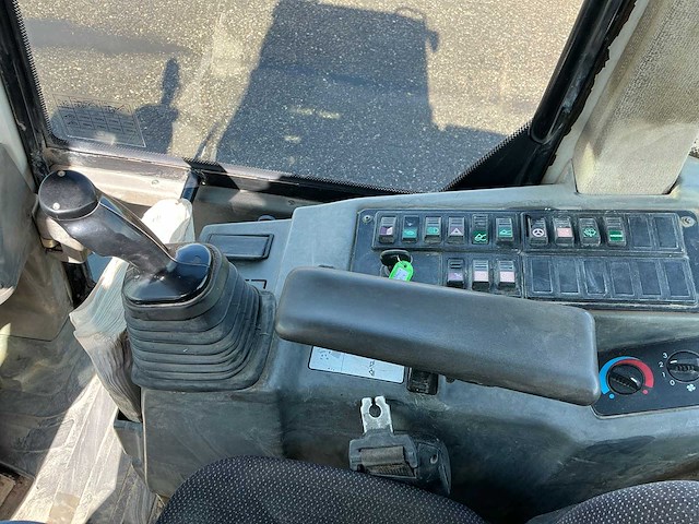 2006 liebherr l-514 shovel - afbeelding 15 van  16