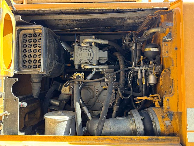 2006 liebherr r934c rupsgraafmachine - afbeelding 18 van  34