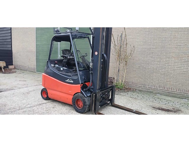 2006 linde e30 vorkheftruck - afbeelding 8 van  13