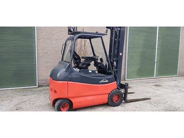2006 linde e30 vorkheftruck - afbeelding 9 van  13