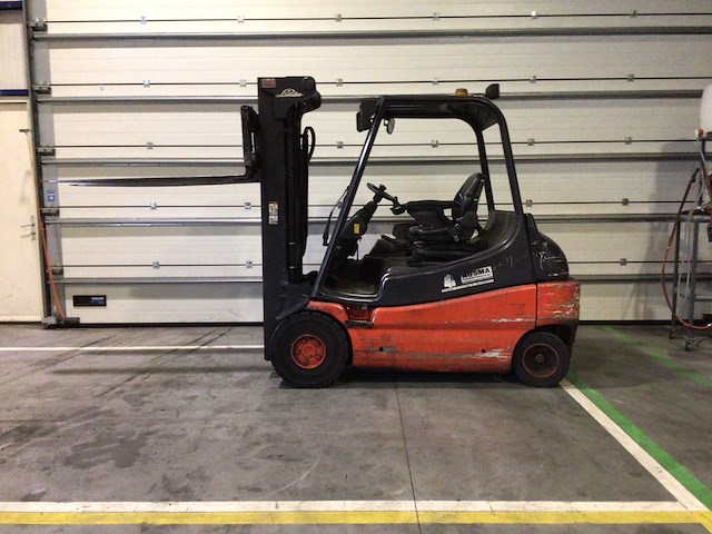 2006 linde e30/03 vorkheftruck - afbeelding 9 van  14