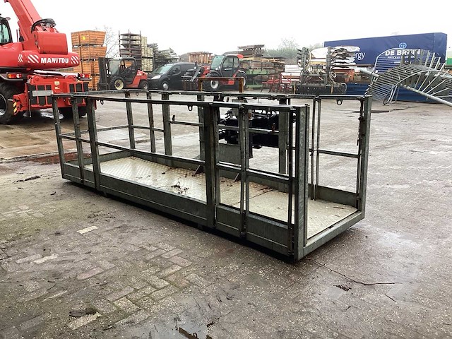 2006 manitou n 4 m orh e verreiker manbak - afbeelding 2 van  13