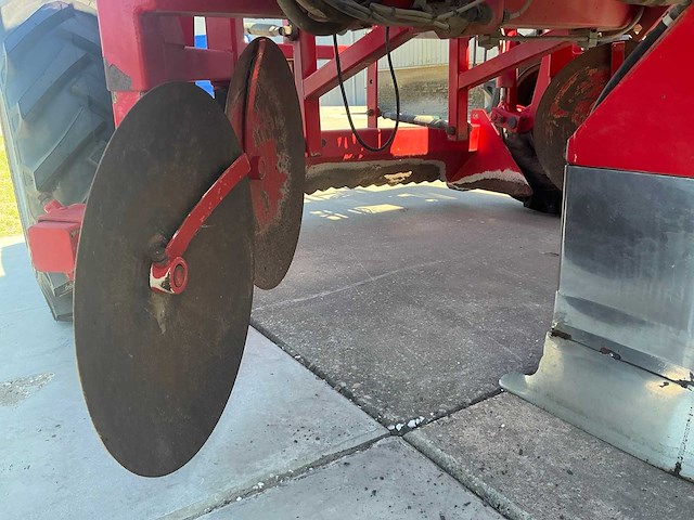 2006 massey ferguson 5455 vierwielaangedreven landbouwtractor met mh planter - afbeelding 6 van  35