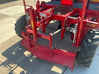 2006 massey ferguson 5455 vierwielaangedreven landbouwtractor met mh planter - afbeelding 43 van  51