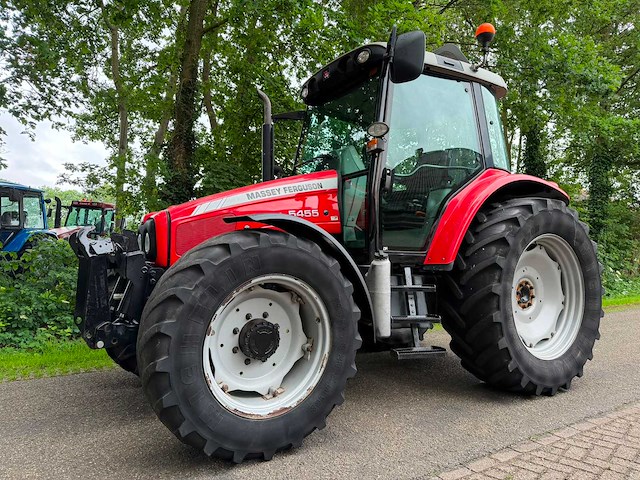 2006 massey ferguson 5455 vierwielaangedreven landbouwtractor - afbeelding 1 van  11