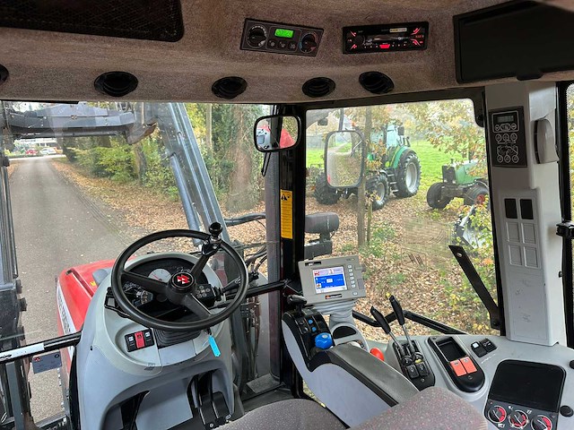 2006 massey ferguson 6480 dyna 6 vierwielaangedreven landbouwtractor - afbeelding 6 van  11