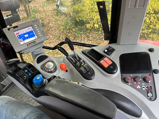 2006 massey ferguson 6480 dyna 6 vierwielaangedreven landbouwtractor - afbeelding 10 van  11