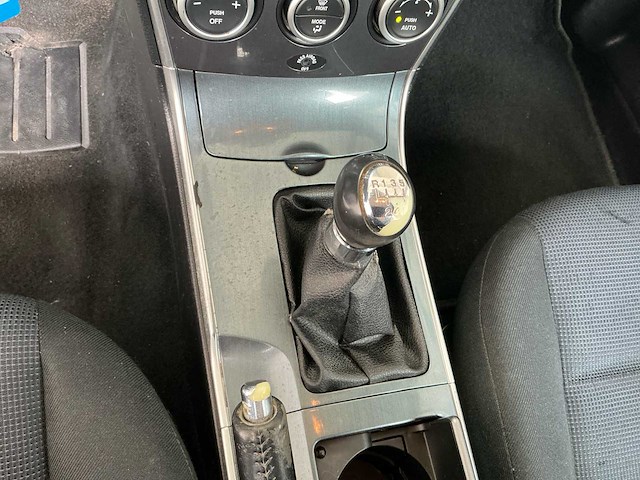 2006 mazda 6 sportbreak 2.0i touring personenauto - afbeelding 14 van  19
