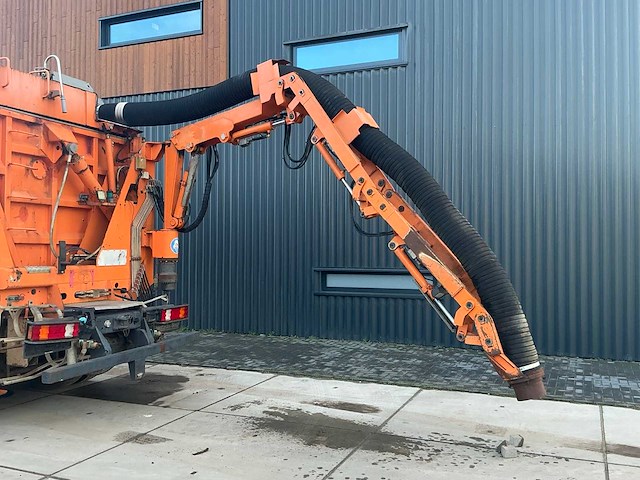 2006 mercedes-benz actros met rsp 2 turbine zuigopbouw - afbeelding 9 van  82