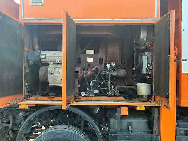 2006 mercedes-benz actros met rsp 2 turbine zuigopbouw - afbeelding 30 van  82