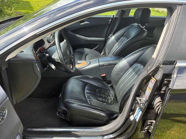2006 mercedes-benz cls-klasse 350 personenauto - afbeelding 14 van  35