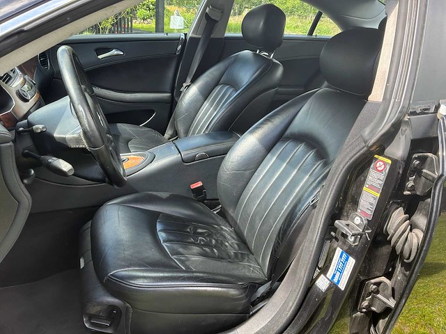 2006 mercedes-benz cls-klasse 350 personenauto - afbeelding 16 van  35