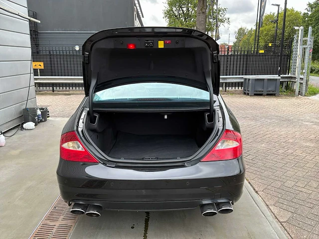 2006 mercedes-benz cls-klasse amg 63 personenauto - afbeelding 10 van  22