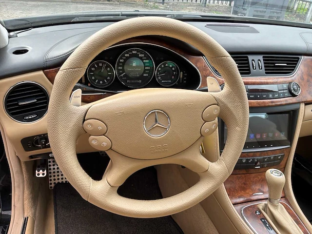 2006 mercedes-benz cls-klasse amg 63 personenauto - afbeelding 22 van  22