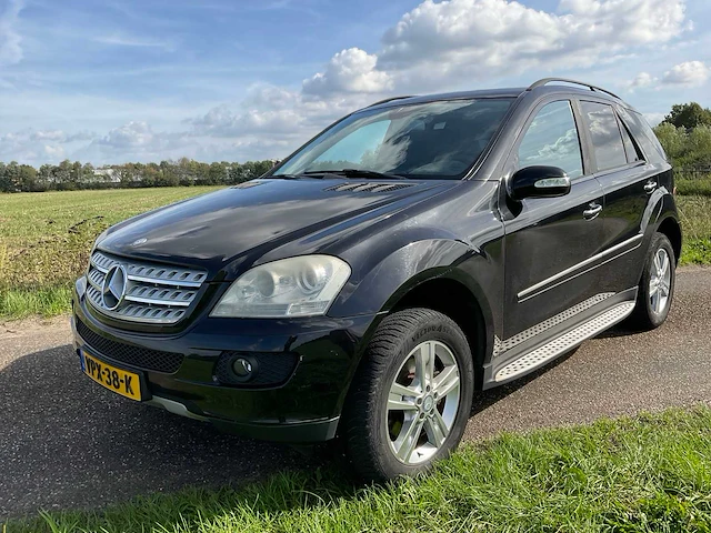 2006 mercedes-benz m-klasse 280 cdi bedrijfswagen - afbeelding 1 van  41