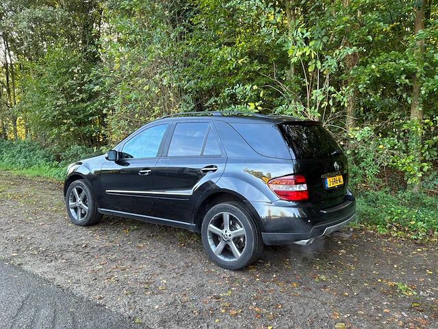 2006 mercedes-benz m-klasse 350 inspiration personenauto - afbeelding 17 van  23