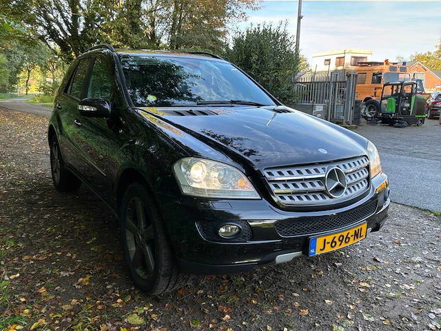 2006 mercedes-benz m-klasse 350 inspiration personenauto - afbeelding 20 van  23