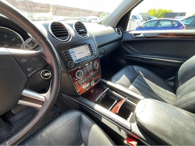 2006 mercedes-benz m-klasse 350 personenauto - afbeelding 6 van  32