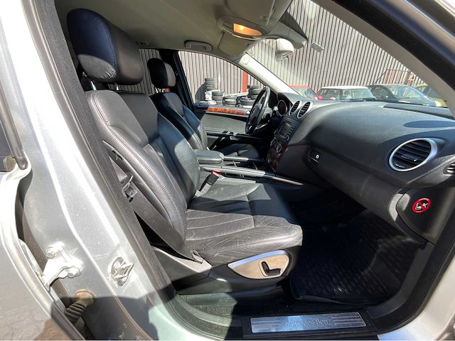 2006 mercedes-benz m-klasse 350 personenauto - afbeelding 7 van  32