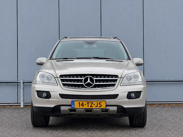 2006 mercedes-benz m-klasse 350 personenauto - afbeelding 10 van  17