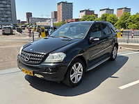 2006 mercedes-benz m-klasse 350 personenauto - afbeelding 1 van  44