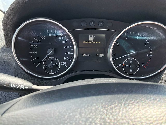 2006 mercedes-benz m-klasse 350 personenauto - afbeelding 37 van  44