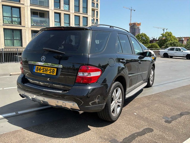 2006 mercedes-benz m-klasse 350 personenauto - afbeelding 32 van  44