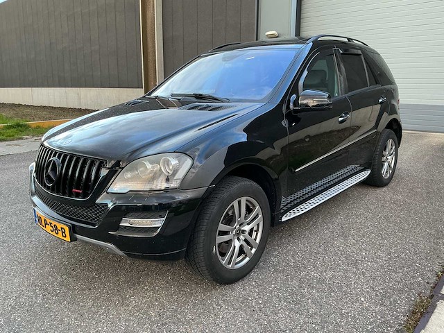 2006 mercedes-benz ml 320cdi personenauto - afbeelding 1 van  44