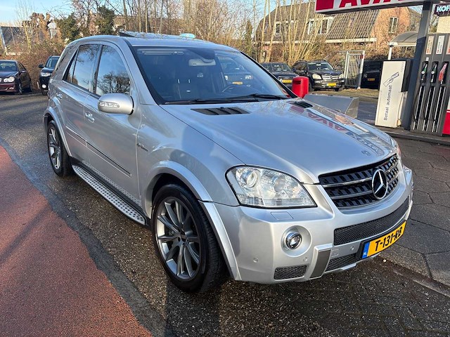 2006 mercedes-benz ml klasse amg 63 personenauto - afbeelding 16 van  18