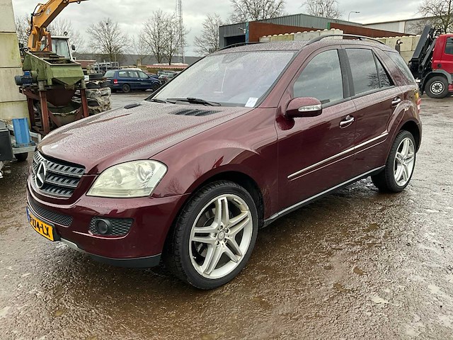 2006 mercedes-benz ml500 v8 personenauto - afbeelding 1 van  33