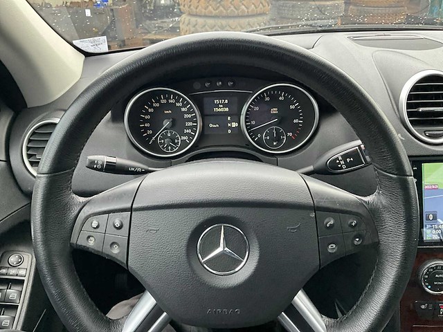 2006 mercedes-benz ml500 v8 personenauto - afbeelding 33 van  33