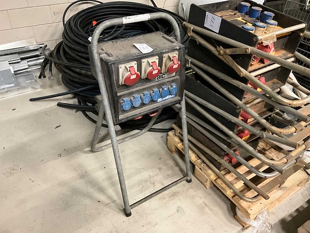 2006 merz m-svp 32-04 bouwaansluitkast - afbeelding 1 van  4