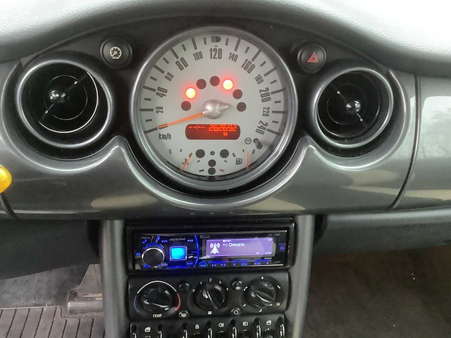 2006 mini 1.6 cooper - personenauto - afbeelding 2 van  13